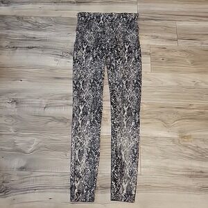 Spanx Leggings Womens Medium Metallic Snake Skin‎ Print Black White High Waist